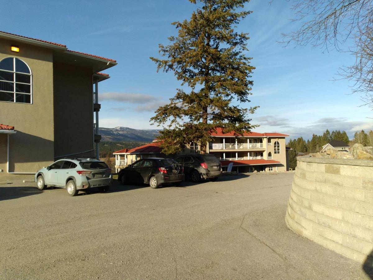 Fairmont Mountain View Villas Fairmont Hot Springs Exterior photo