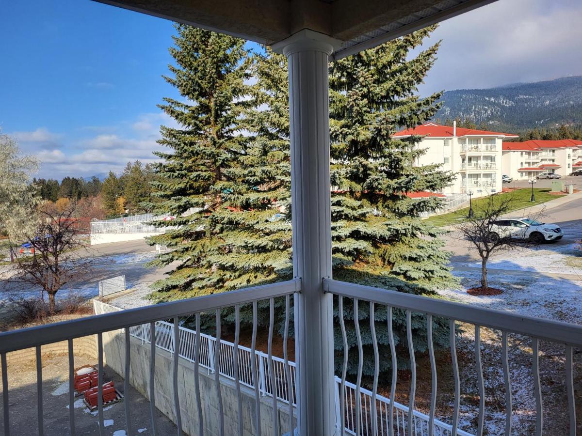 Fairmont Mountain View Villas Fairmont Hot Springs Exterior photo